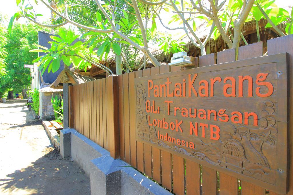 Hotel Pantai Karang Gili Trawangan Exterior foto