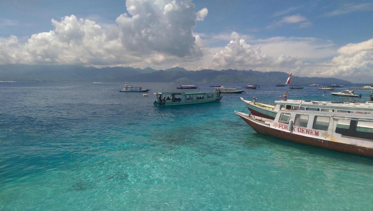 Hotel Pantai Karang Gili Trawangan Exterior foto